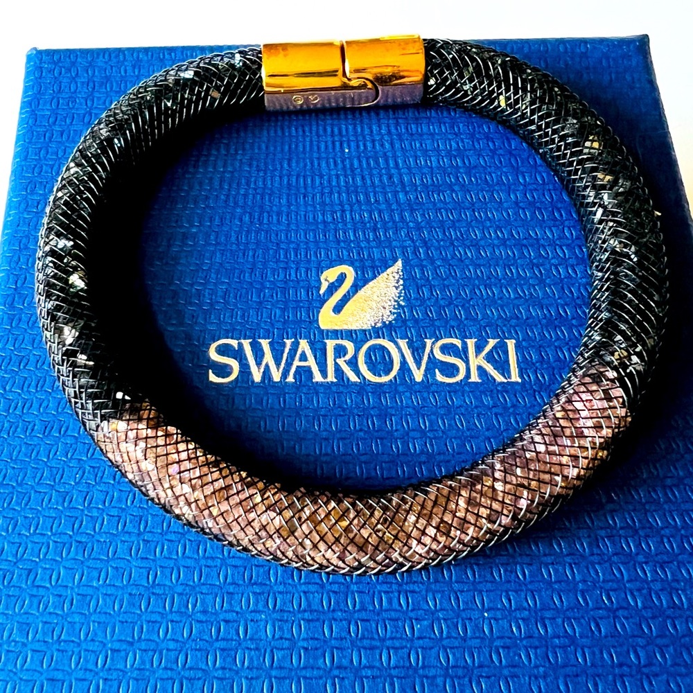 Swarovski woven crystal filled bracelet stardust Black